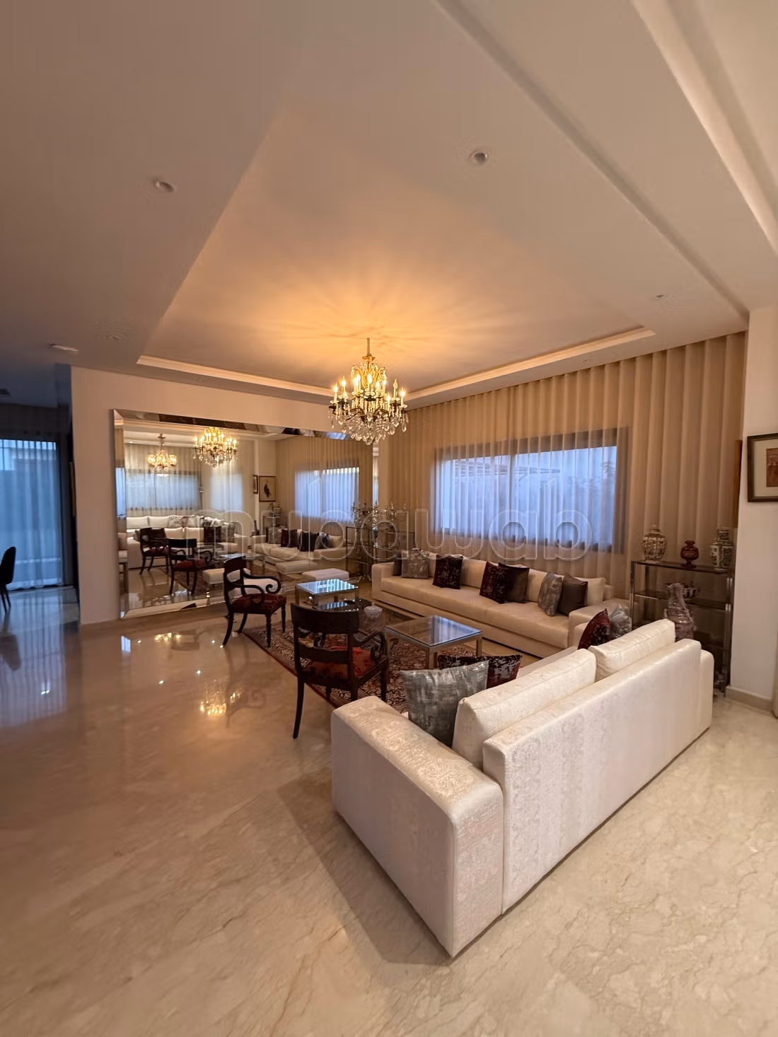Villa de standing à vendre – Bassin El Menzeh