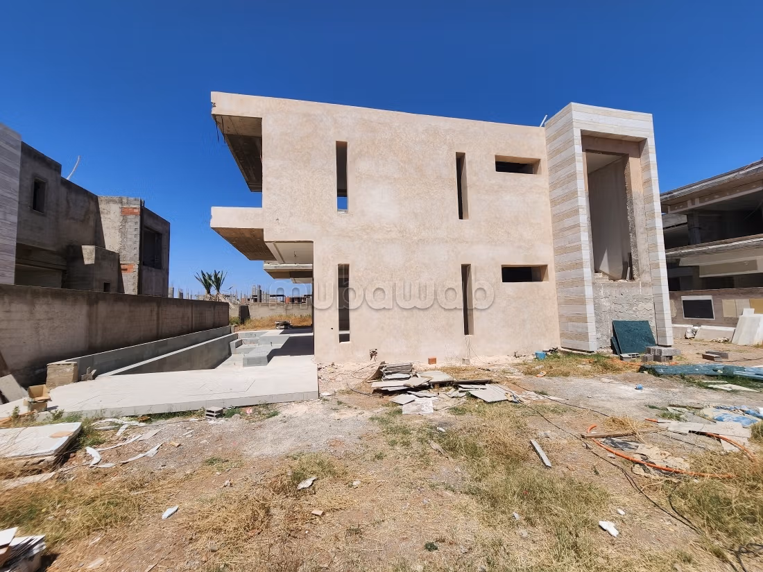 Semi-Finished Contemporary Villa for Sale – Ourika Road KM 12, Marrakech