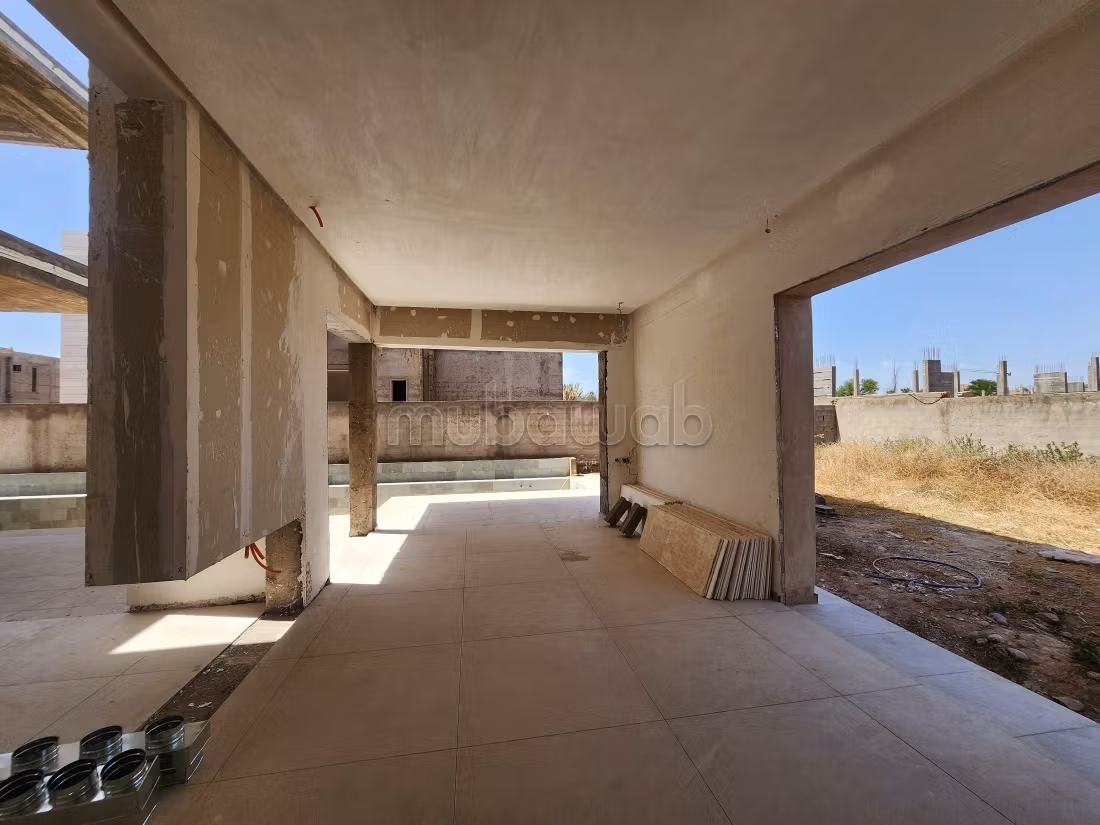 Semi-Finished Contemporary Villa for Sale – Ourika Road KM 12, Marrakech
