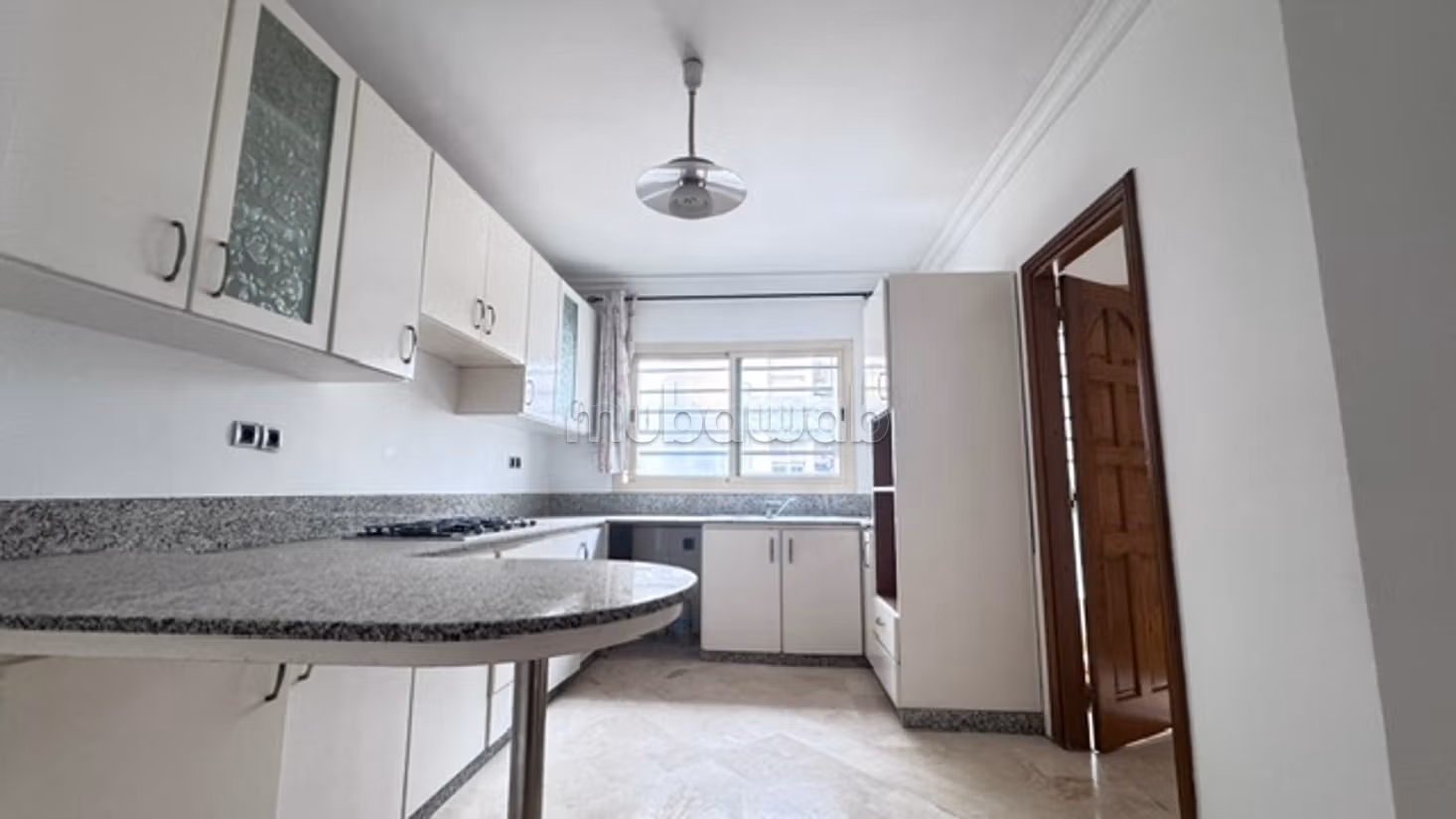 Bel appartement spacieux en hauteur ensoleillé — 5