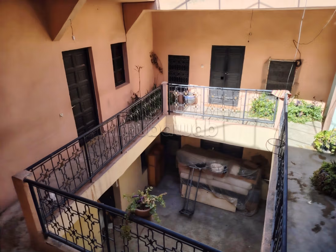 Riad da Ristrutturare - Grande Potenziale Casa per Ospiti a Bab Doukkala