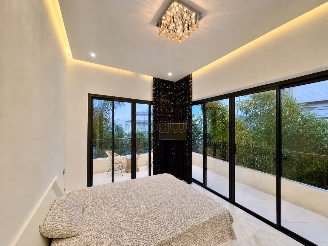Luxe villa te huur aan de Route de Tahanaout. Oppervlakte 500 m². Gemeubileerd