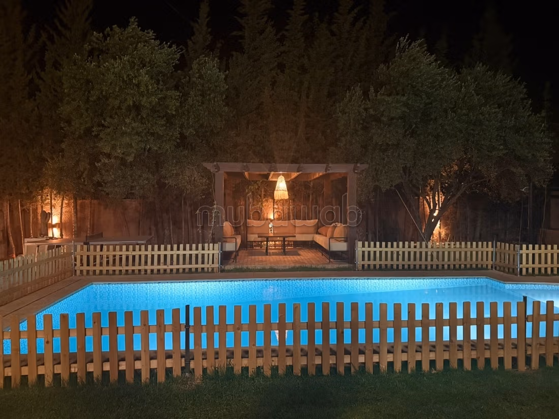 Magnifica villa in vendita a Sidi Abdallah Ghiat. 6 belle camere. Ben arredato