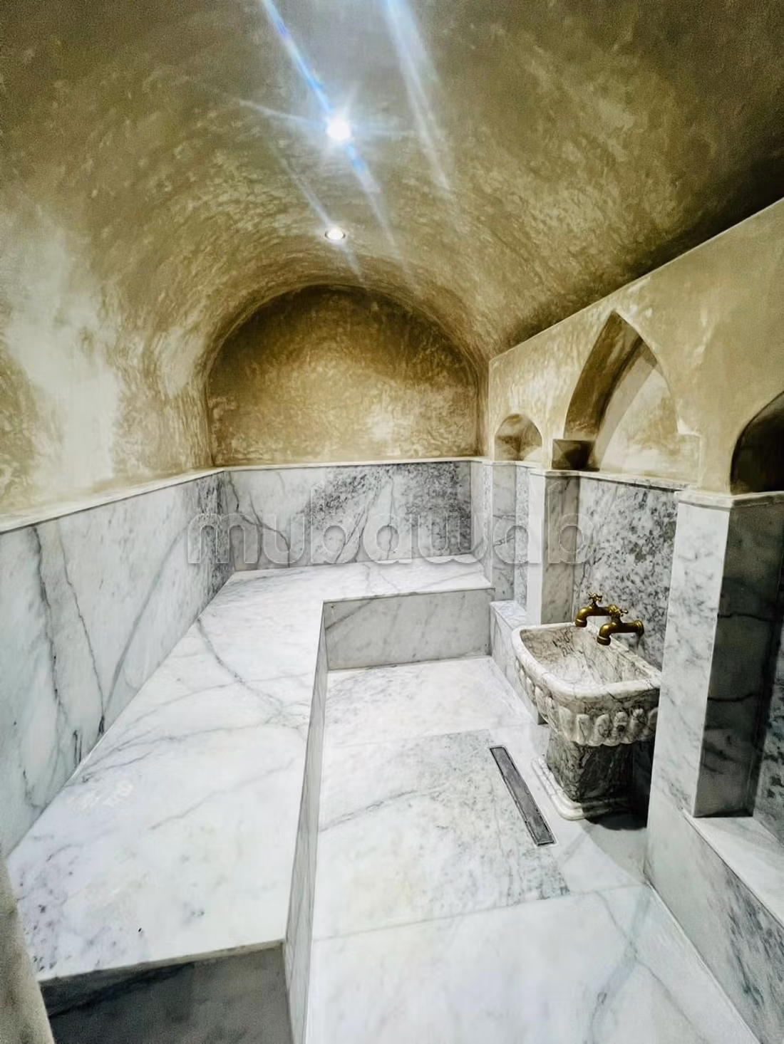 Magnifica villa in vendita a Sidi Abdallah Ghiat. 6 belle camere. Ben arredato