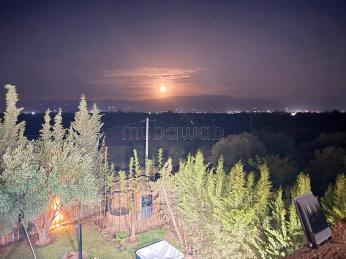 Magnifica villa in vendita a Sidi Abdallah Ghiat. 6 belle camere. Ben arredato