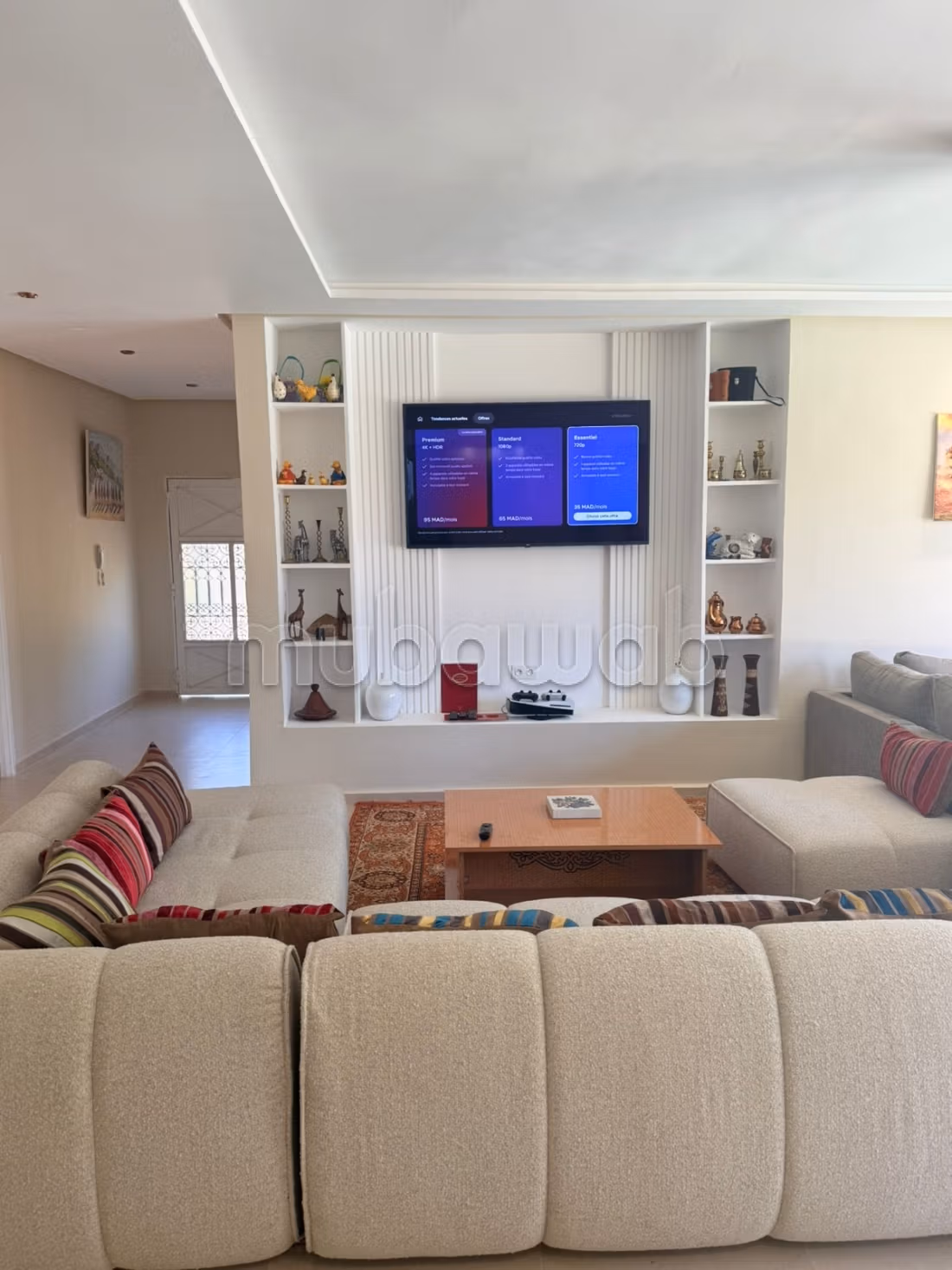 Magnifica villa in vendita a Sidi Abdallah Ghiat. 6 belle camere. Ben arredato