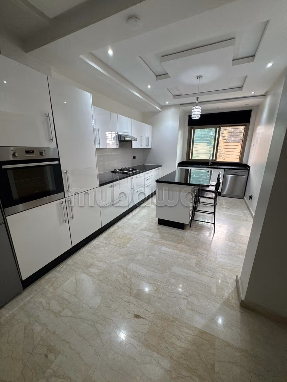 Gemeubileerde villa te koop in Tamansourt 200 m²