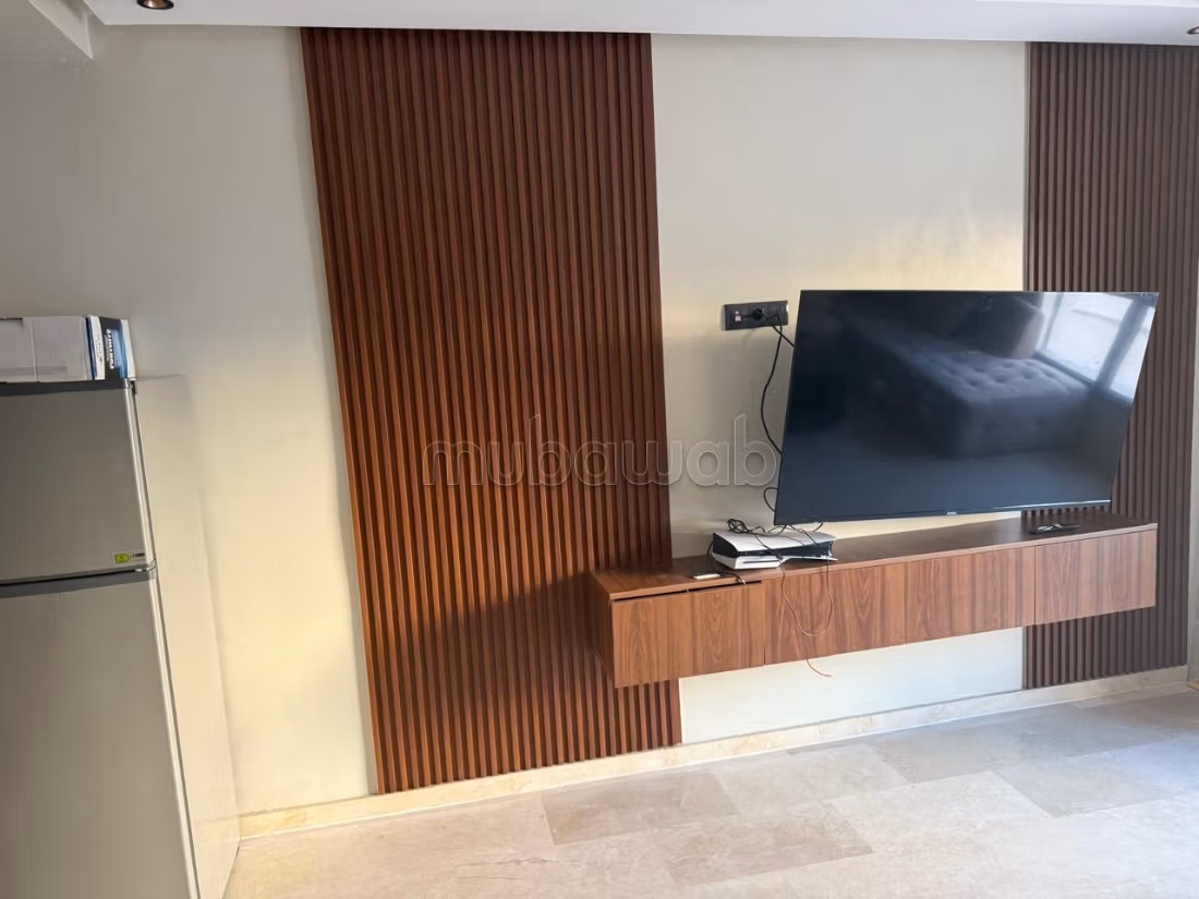 Nuovo studio arredato in affitto a Maarif