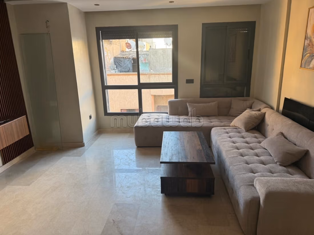 Nuovo studio arredato in affitto a Maarif
