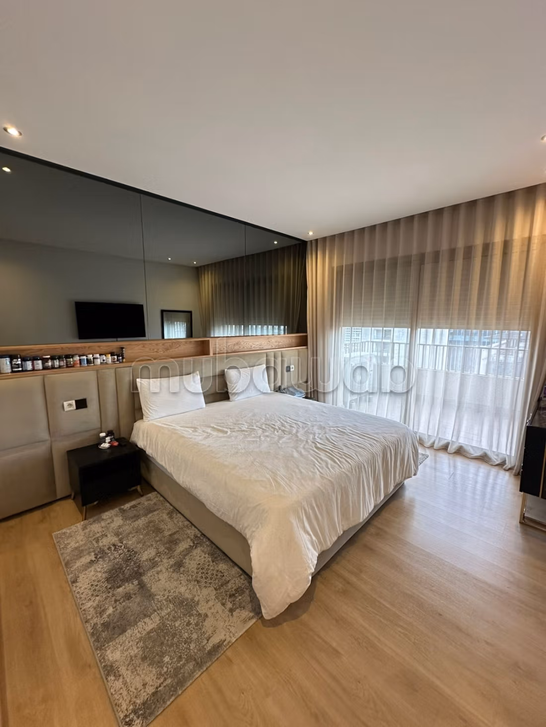 Appartamento premium con 2 camere da letto arredato in affitto