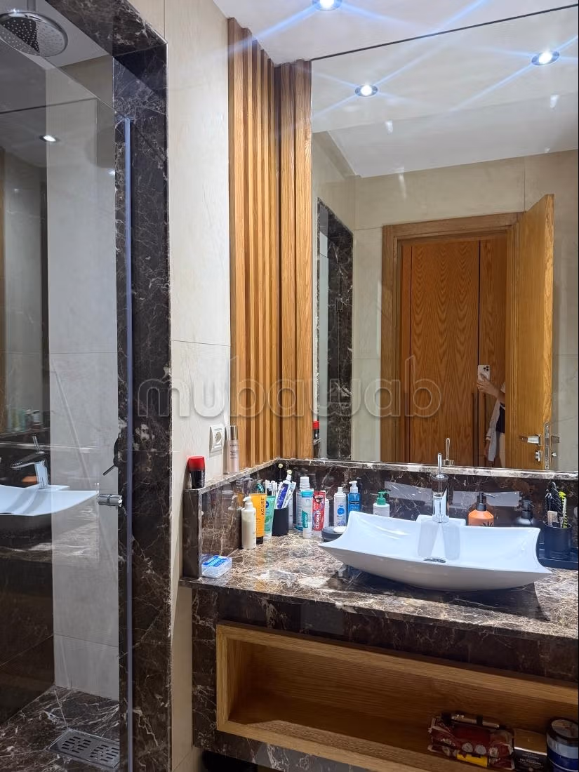 Appartamento premium con 2 camere da letto arredato in affitto