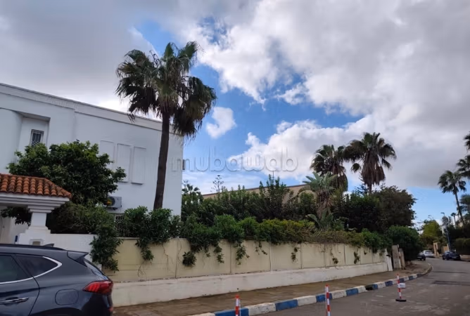 Terreno R4 in vendita a Sidi Maarouf. Superficie di 810 m²