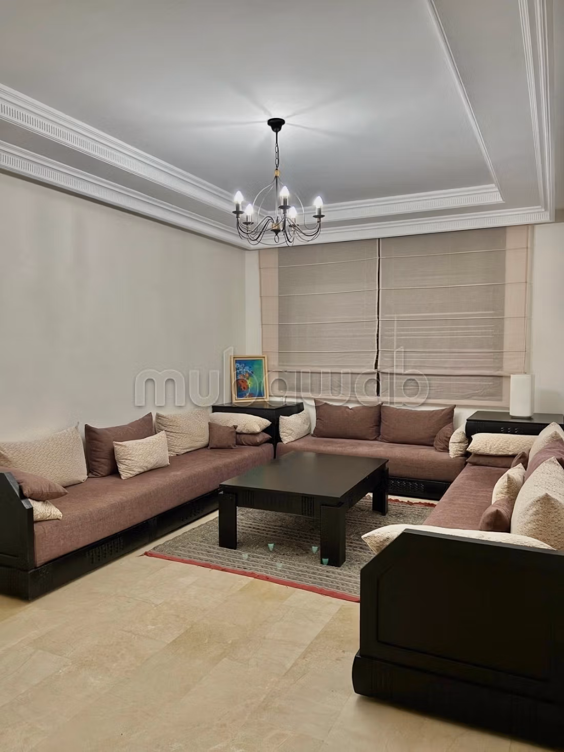 Très bel appartement meublé en location à Hay Riyad.
Superficie 105 m².
Bien meublé — 3
