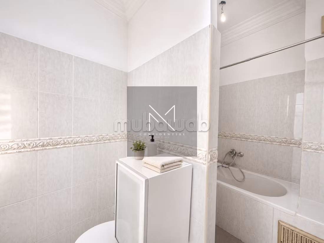 Dar Bouazza, Villa in Vendita con piscina e giardino