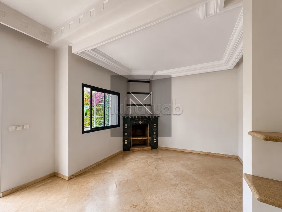 Dar Bouazza, Villa in Vendita con piscina e giardino