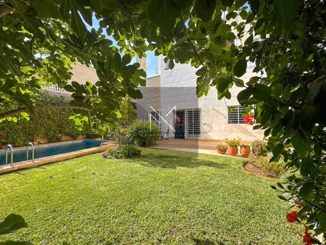 Dar Bouazza, Villa in Vendita con piscina e giardino