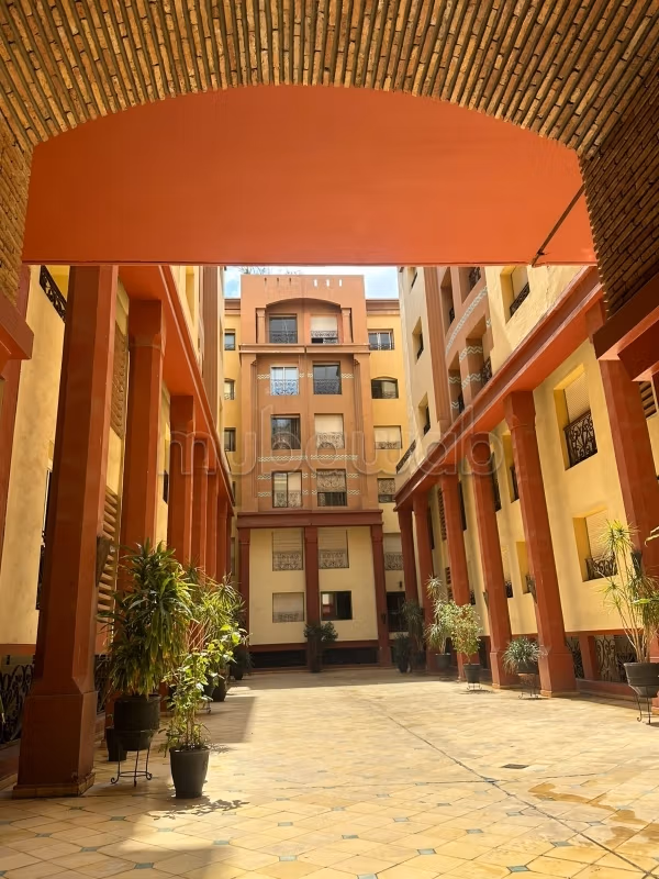 Appart marocain authentique · Guéliz · Clim & WiFi