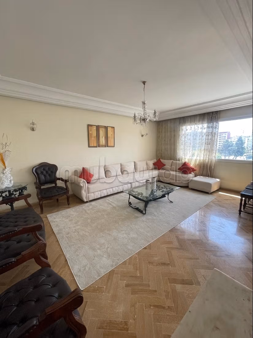 Appartement élégant à louer – Racine, Casablanca — 2