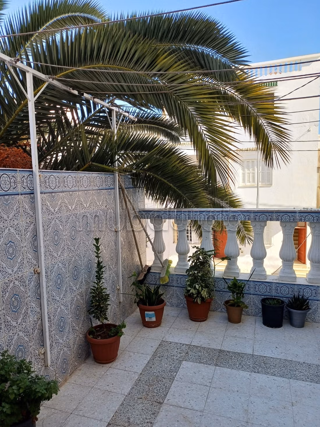 Apartment for sale in La Goulette. Area 180 m². Terrace