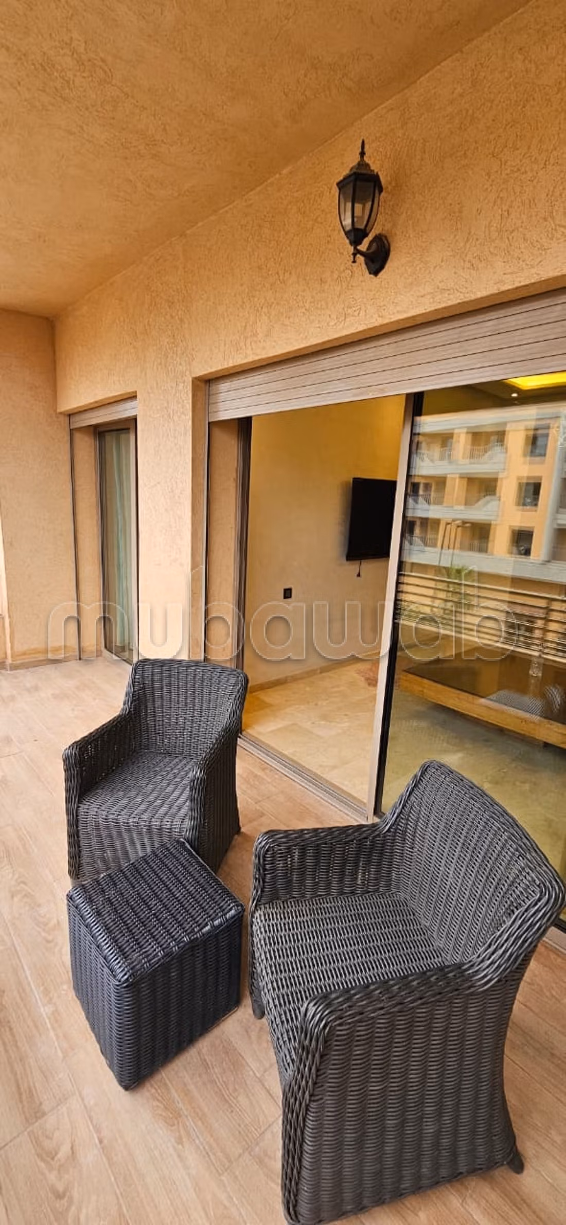 Superbo appartamento in affitto a Camp Al Ghoul. Superficie 88 m². Arredato
