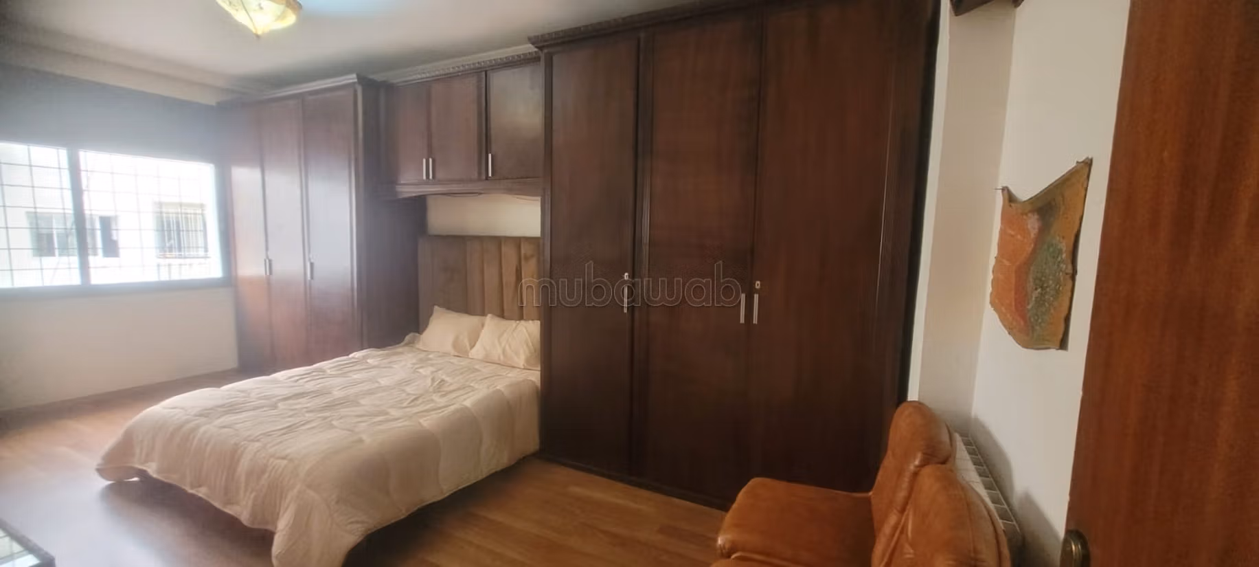 Vend appartement à Agdal. 4 chambres agréables. 
Avec ascenseur — 4