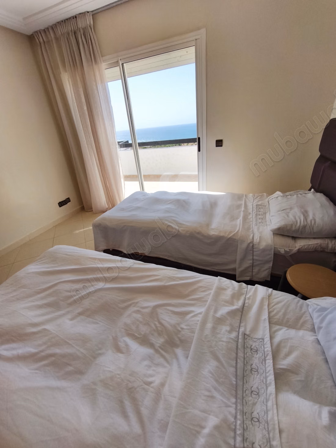 Beautiful apartment for sale in Asilah. Total area 98 m². Cooker with oven