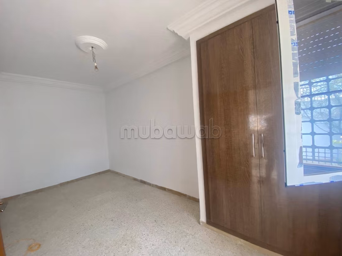 For rent in Riyadh Andalus for a young official