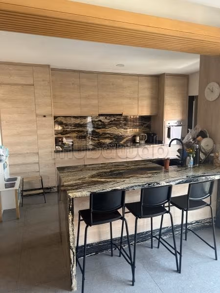 En un edificio diseñado por Charles Boccara, magnífico apartamento totalmente renovado con terraza
