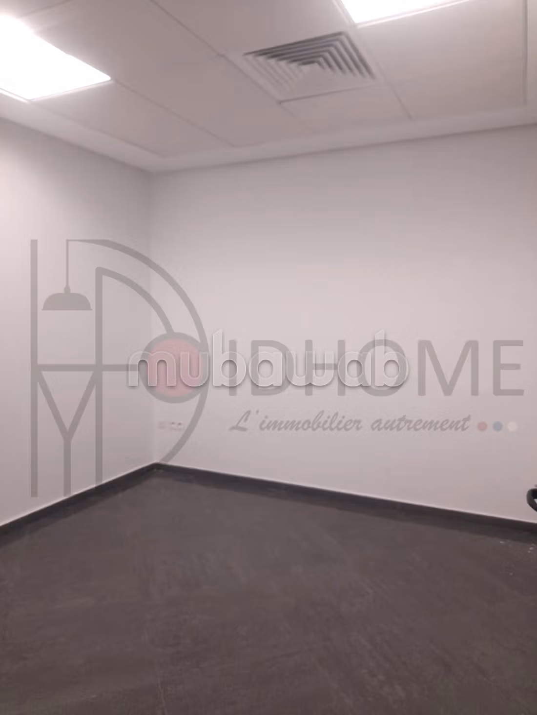 A louer bureau RDC de 93m² au Centre Urbain Nord