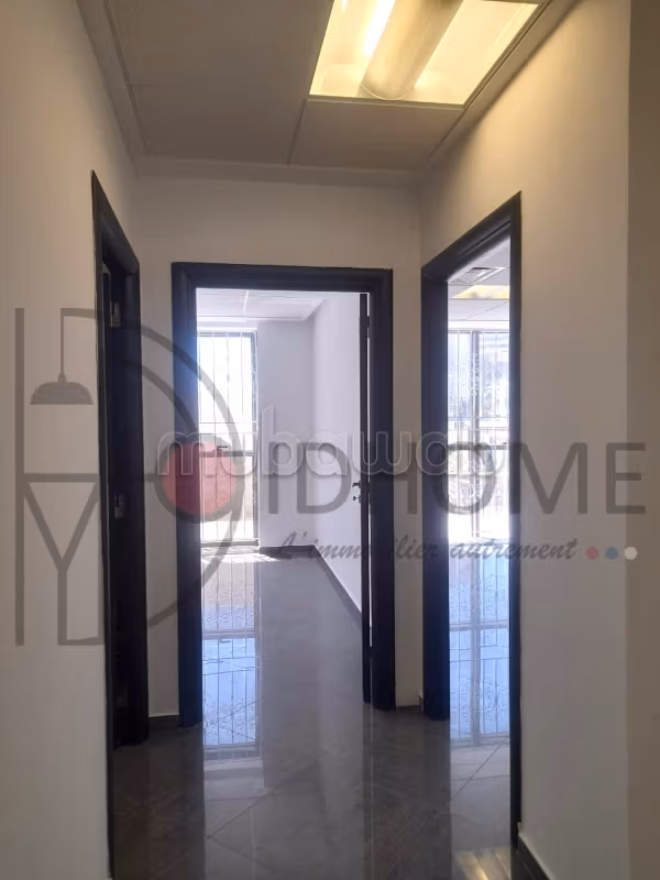 A louer bureau RDC de 93m² au Centre Urbain Nord