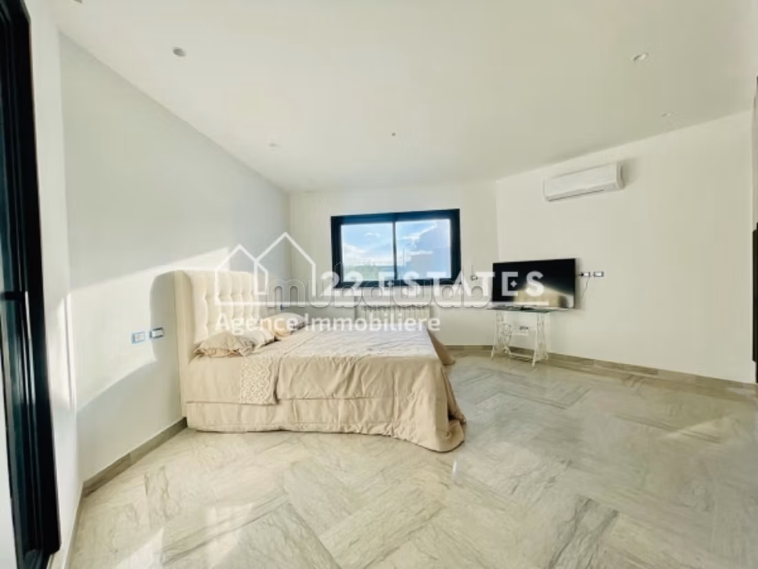 Duplex S2 arredato con terrazza a Marsa