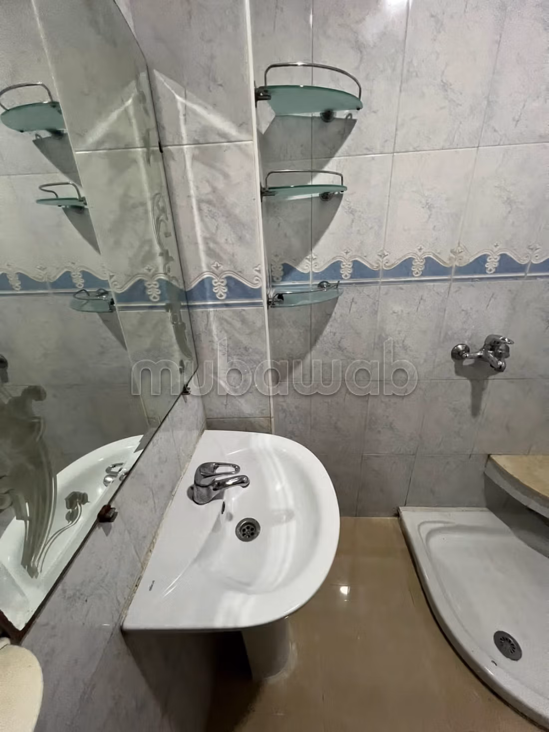 Superbe Appartement à Louer Bd Ibn Tachfine — 4