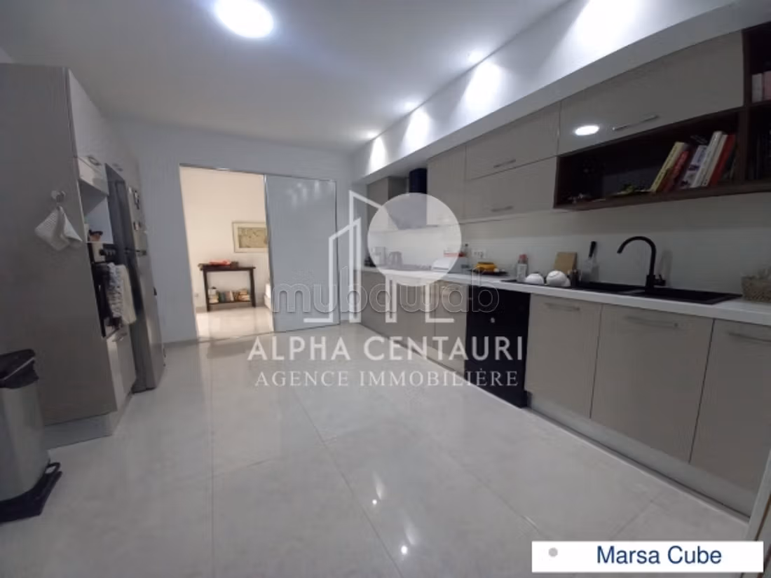 In affitto - Appartamento S3 di 220 m² con vista mare a La Marsa