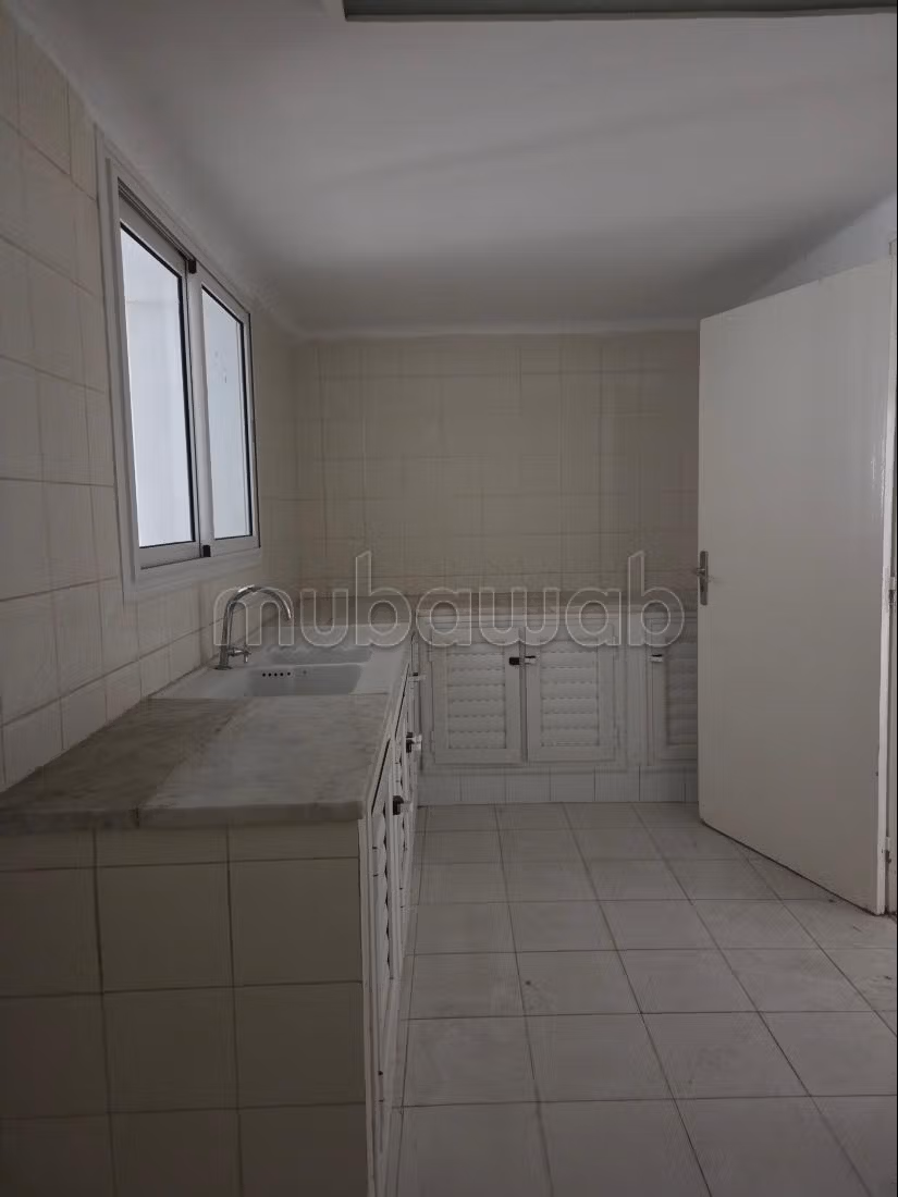 Location villa s7 a menzah 1 usage bureautique