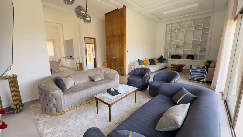 Te Koop: Uitzonderlijke Villa Zonder Inkijk, Privé Zwembad – Route de Tahanaout, Marrakech