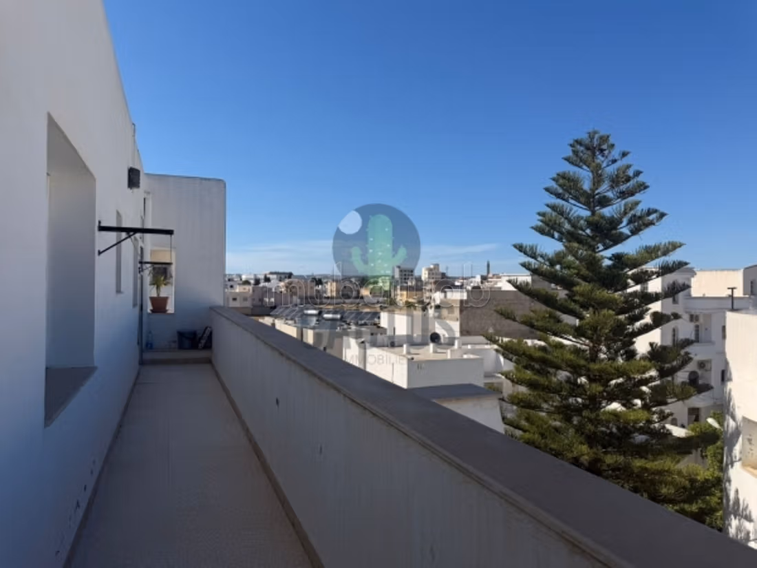 À Vendre S3 De 170m² à Néapolis Nabeul