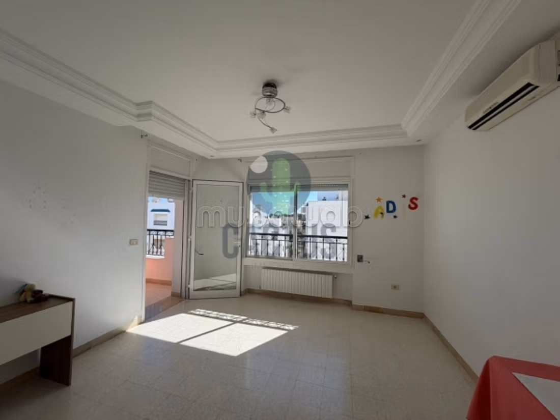 À Vendre S3 De 170m² à Néapolis Nabeul