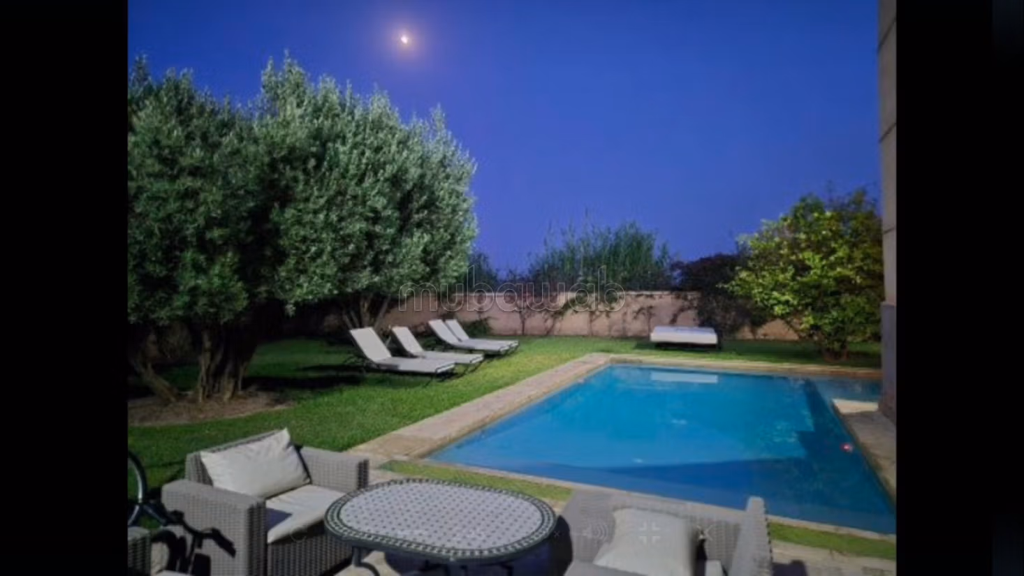 Bella villa arredata in vendita