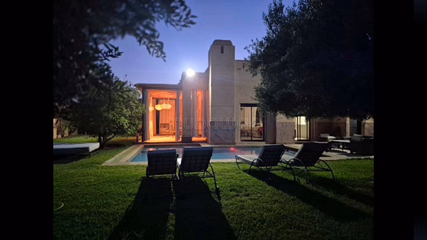 Bella villa arredata in vendita