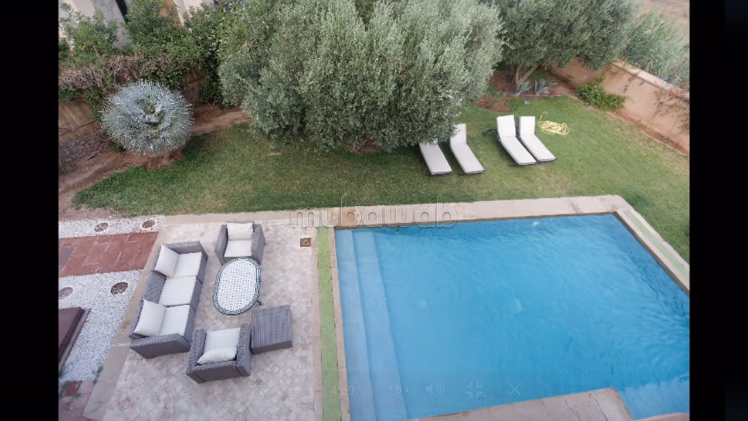 Bella villa arredata in vendita