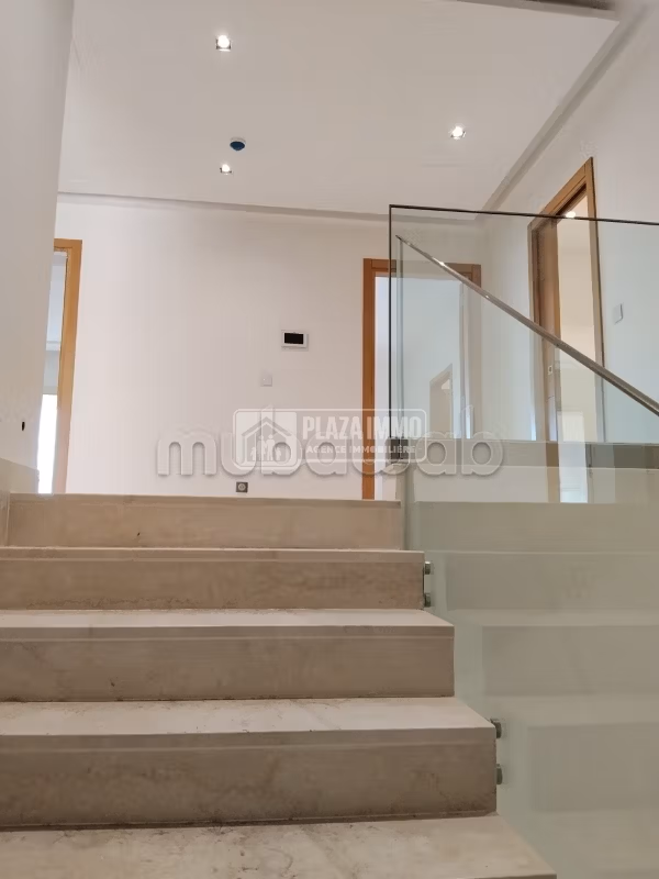 In Affitto O In Vendita Un Triplex S4 Al Lago 2