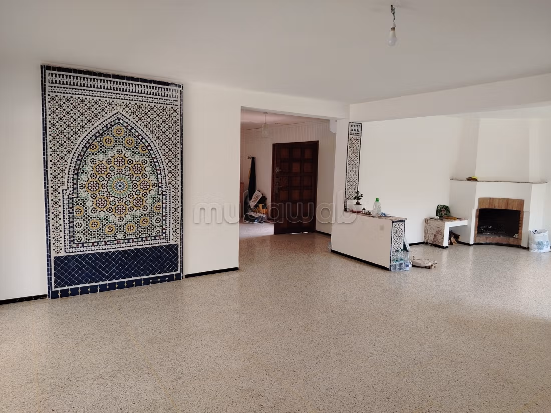 Villa con piscina in affitto a Souissi Rabat