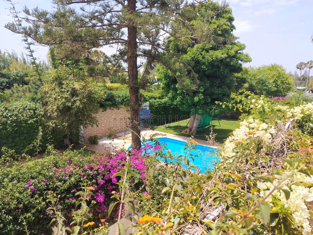 Villa con piscina in affitto a Souissi Rabat