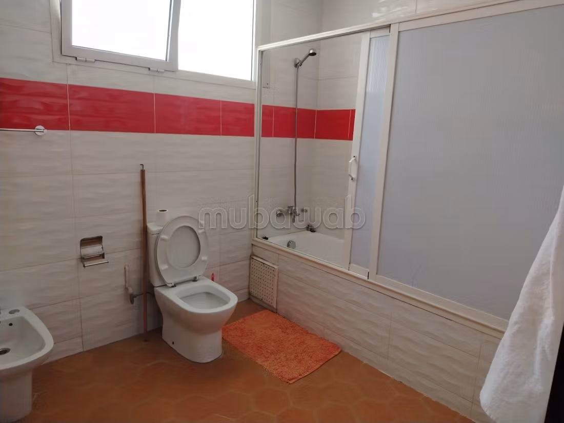 Villa con piscina in affitto a Souissi Rabat