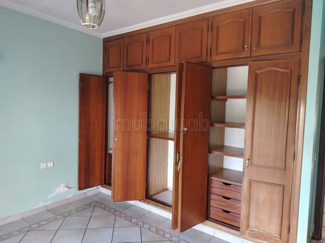 Location villa in Hay Riad Rabat