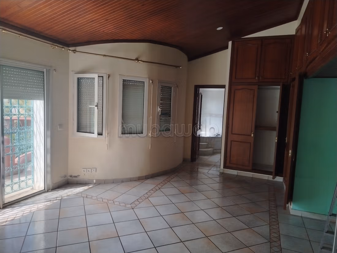 Location villa in Hay Riad Rabat