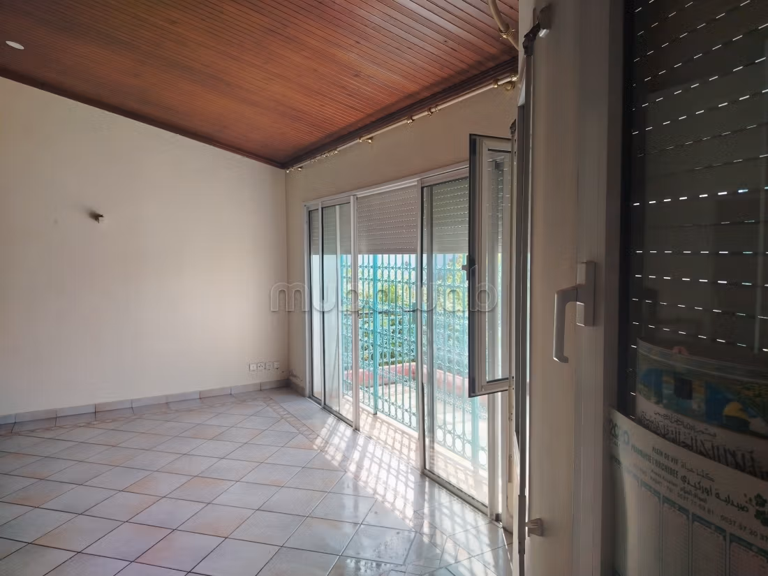Location villa in Hay Riad Rabat