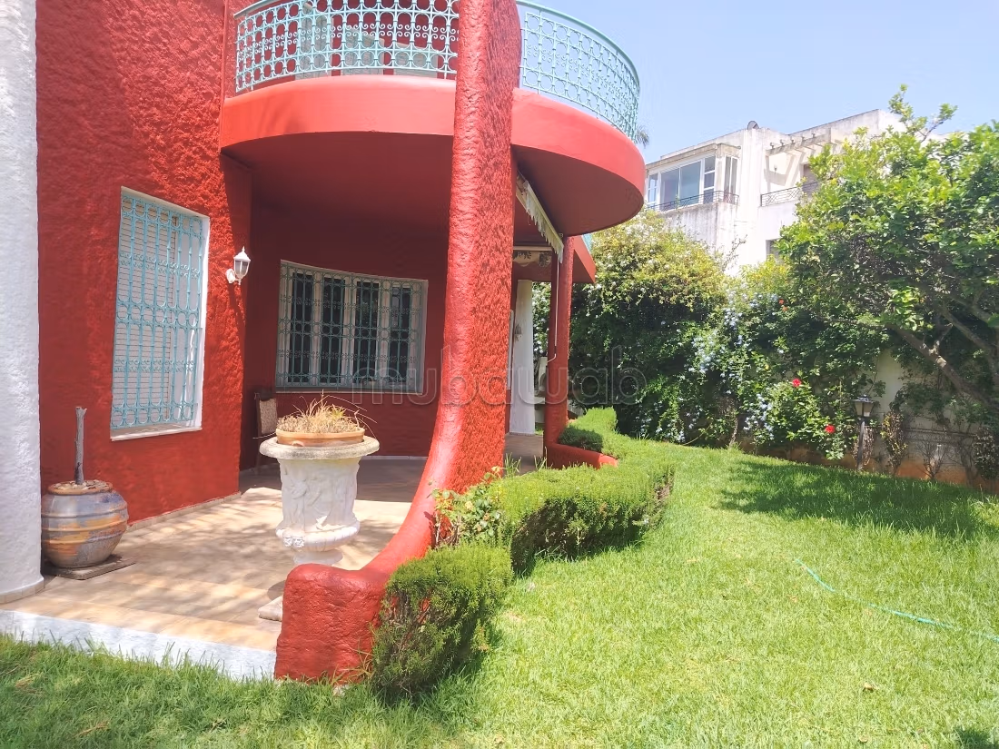 Location villa in Hay Riad Rabat