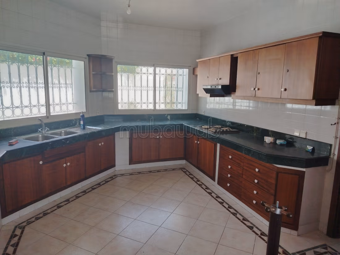 Location villa in Hay Riad Rabat