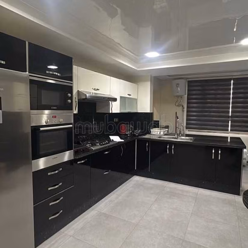Appartamento in Affitto di 190.0 m² a Casablanca, Mandarouna
